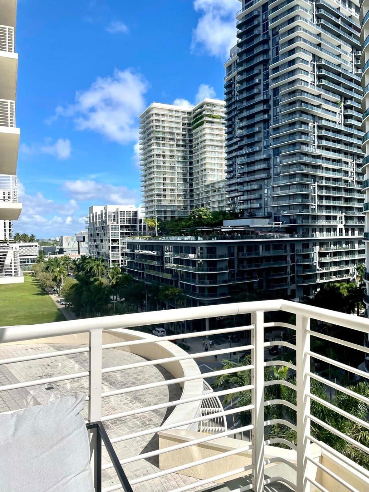 City Condo In Midtown Wynwood With Pool And Parking Miami Exterior photo